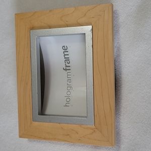 Picture Frame Maple Wood Hologram 3-D Curved Contemporary Vintage Deco 8.5 x 6.5